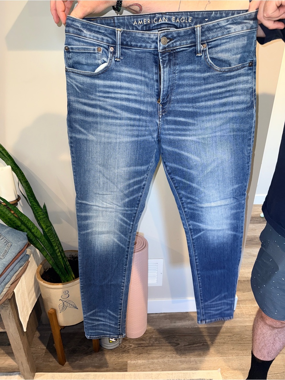 American Eagle Outfitters Men’s Light-Mid Blue Slim Jeans